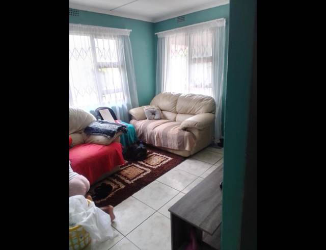 2 BEDROOM HOUSE FOR SALE IN NGWELEZANA